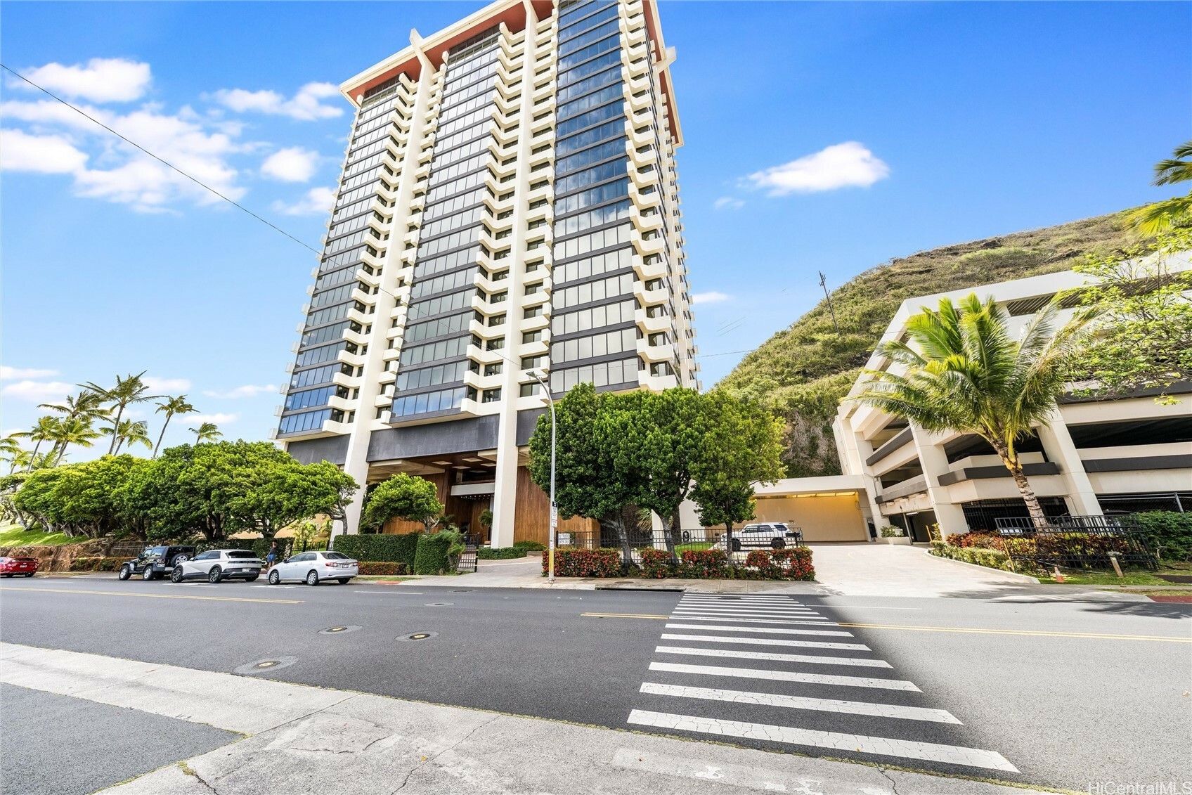Property Photo: 250 Kawaihae Street 10E HI 96825