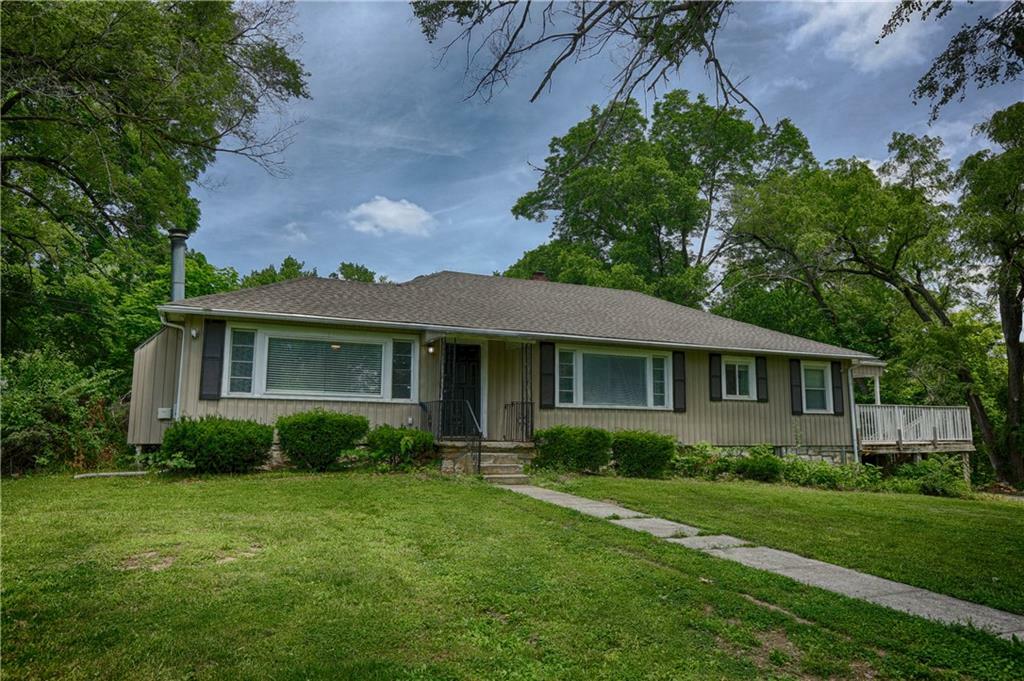 Property Photo:  2901 N 75th Terrace  KS 66109 