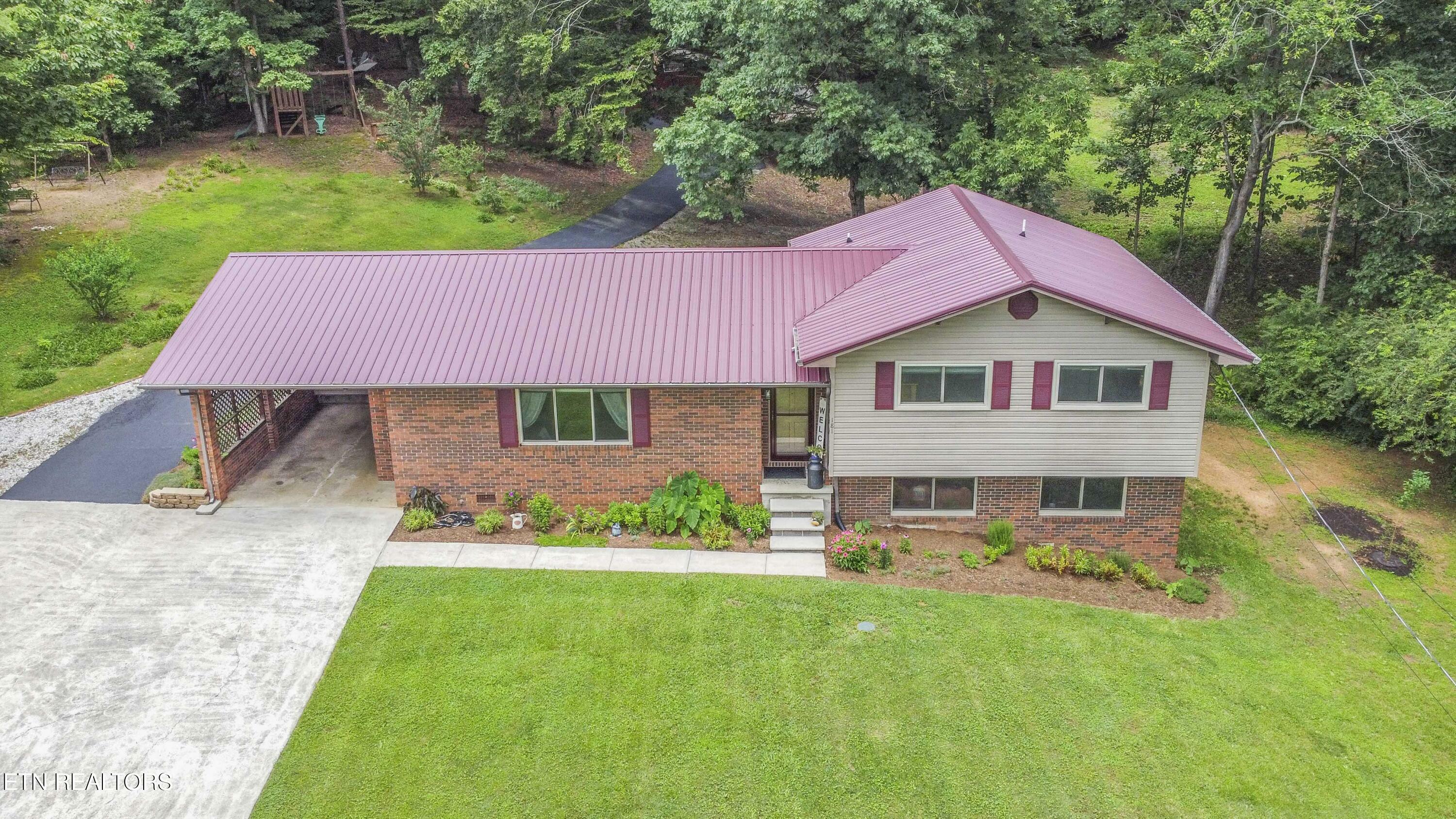 Property Photo: 181 Little Johnson Valley Rd TN 37763