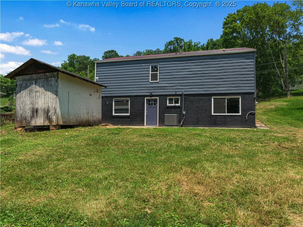 Property Photo: 5285 Kelly Road WV 25313