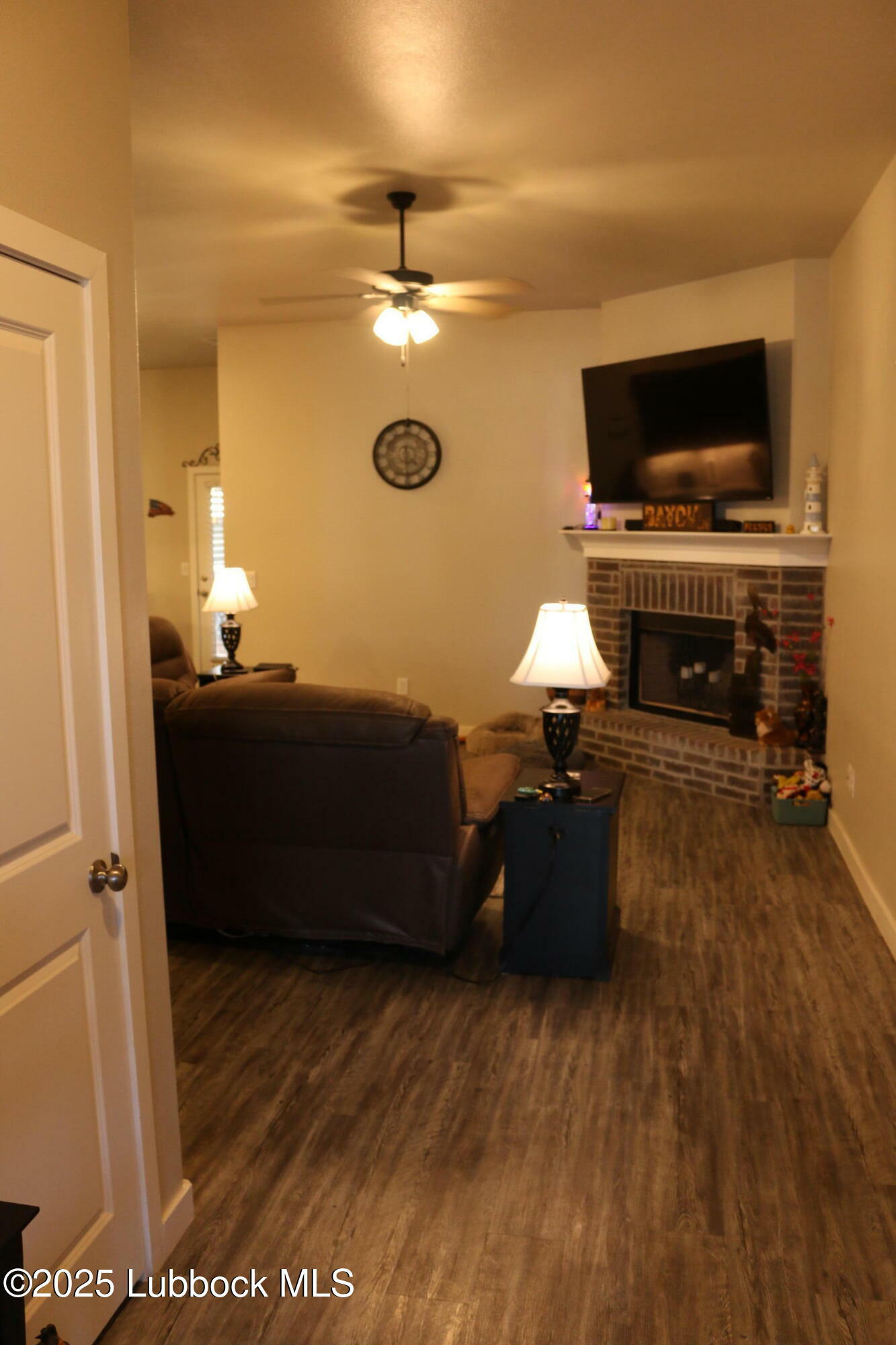 Property Photo: 3206 Viola Avenue TX 79407