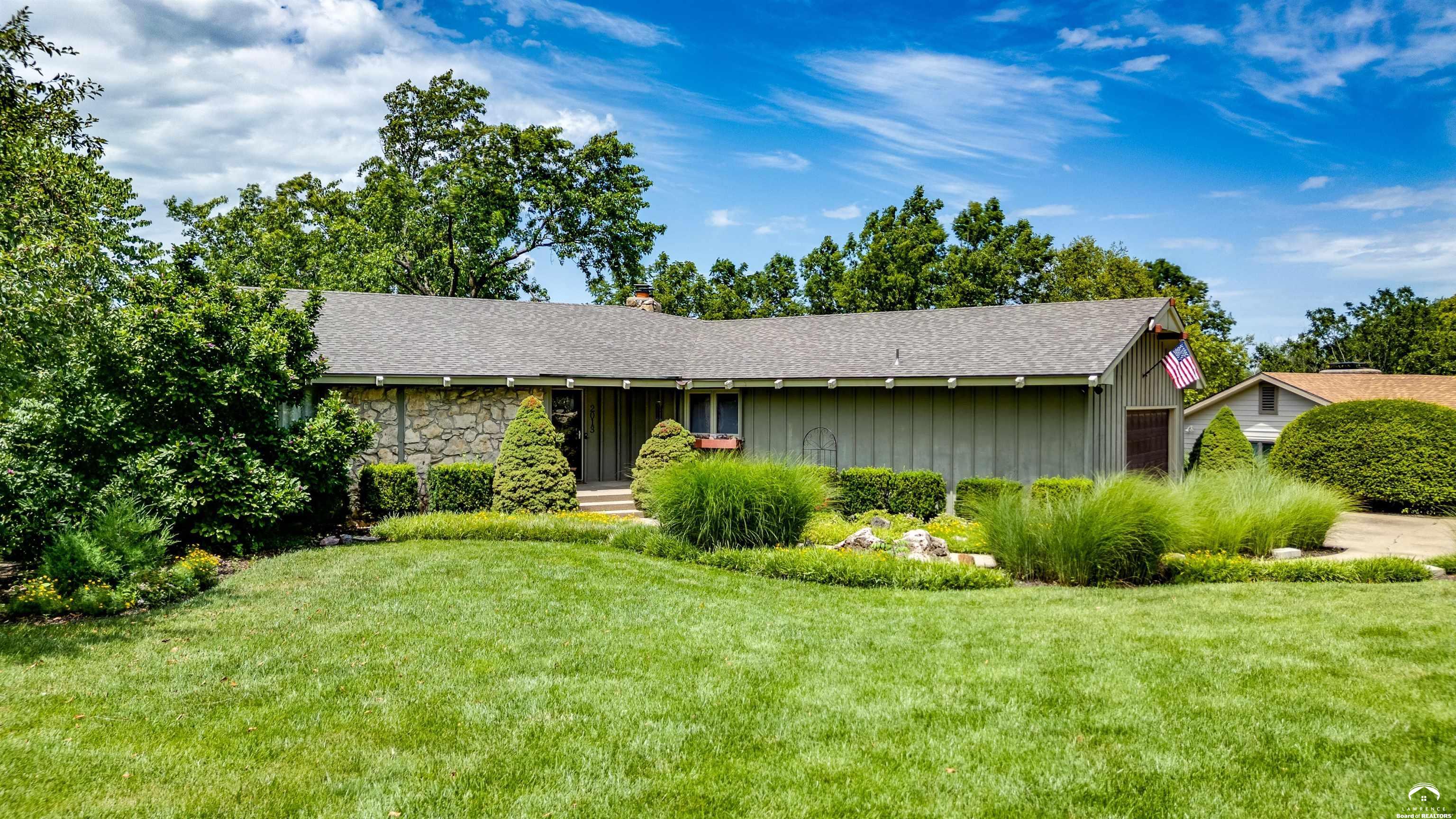 Property Photo:  2013 Camelback Drive  KS 66047 
