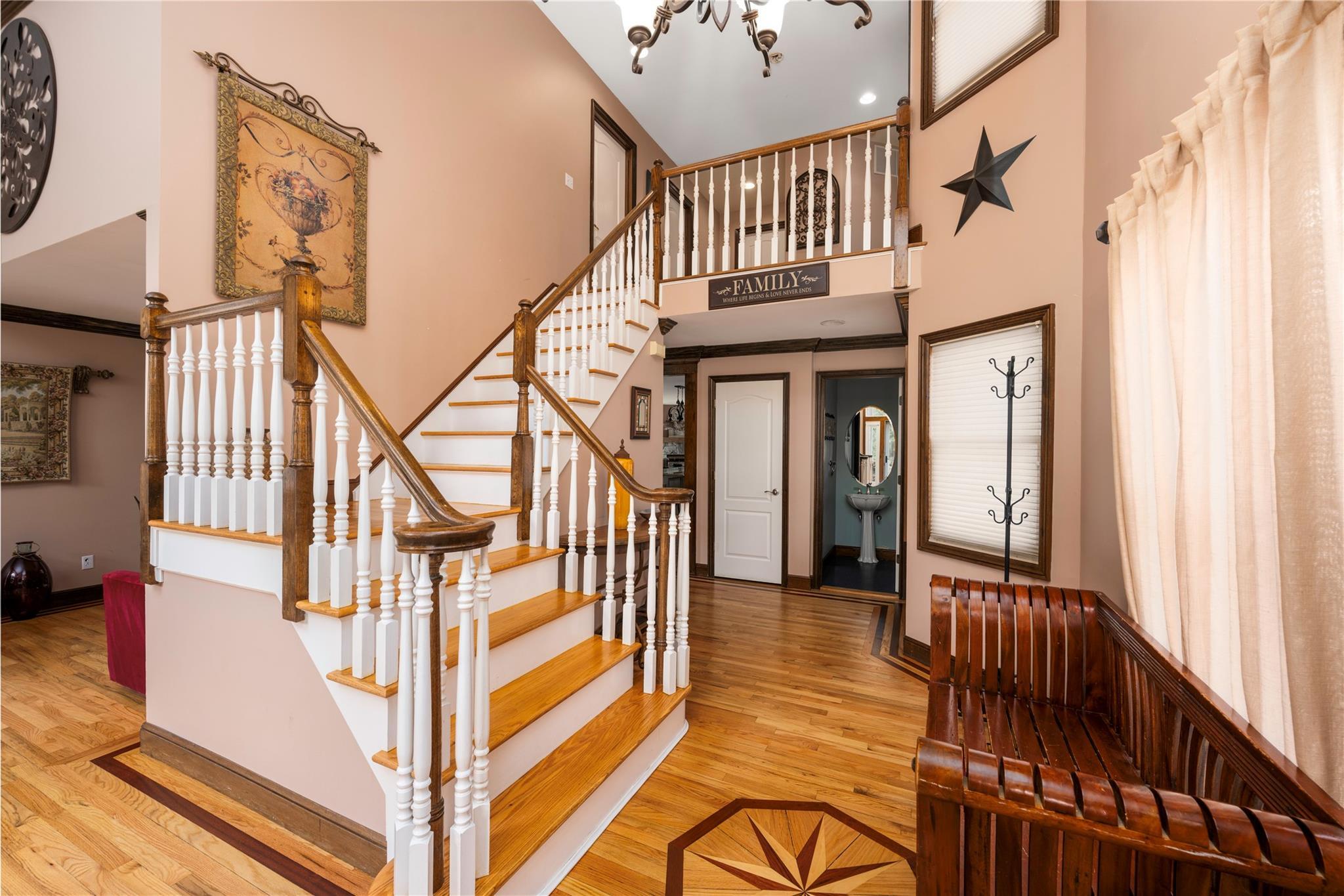 Property Photo:  32 Coventry Circle  NY 10541 