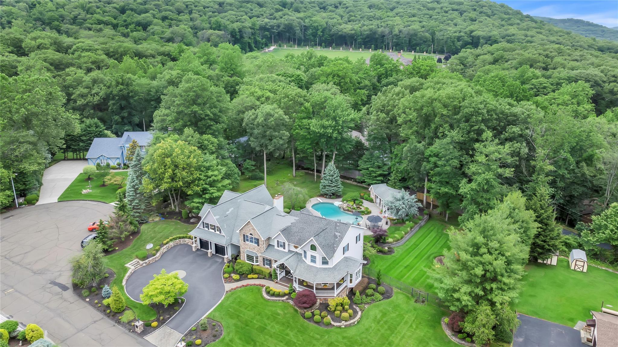 Property Photo:  5 Odell Drive  NY 10980 