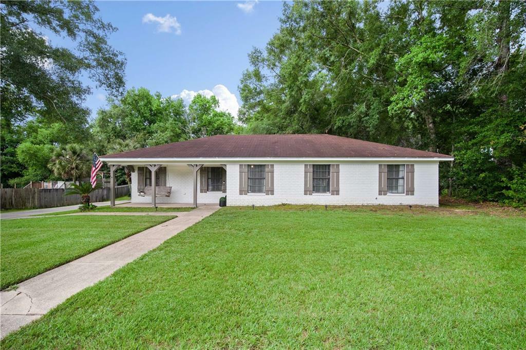 Property Photo: 1913 Spanish Drive AL 36571