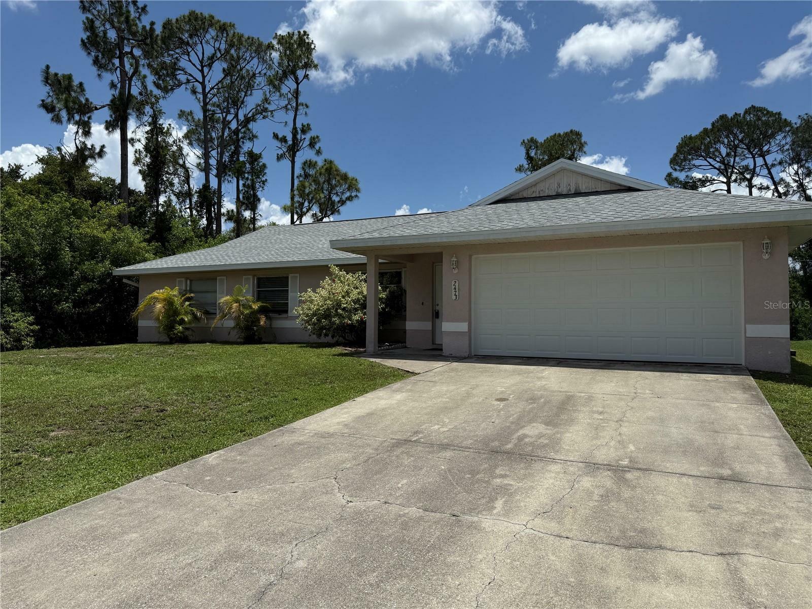 Property Photo: 2473 Woodyglen Street FL 33948