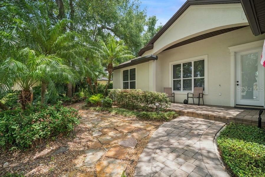 Property Photo: 489 Penny Lane FL 32751