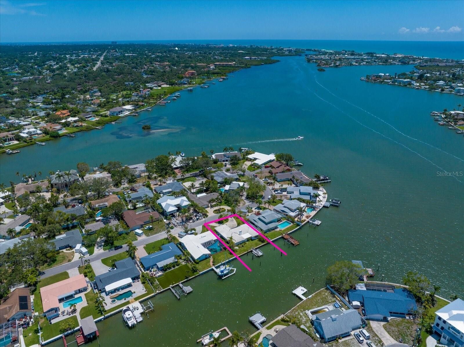 Property Photo: 4545 Clearwater Harbor Drive N FL 33770