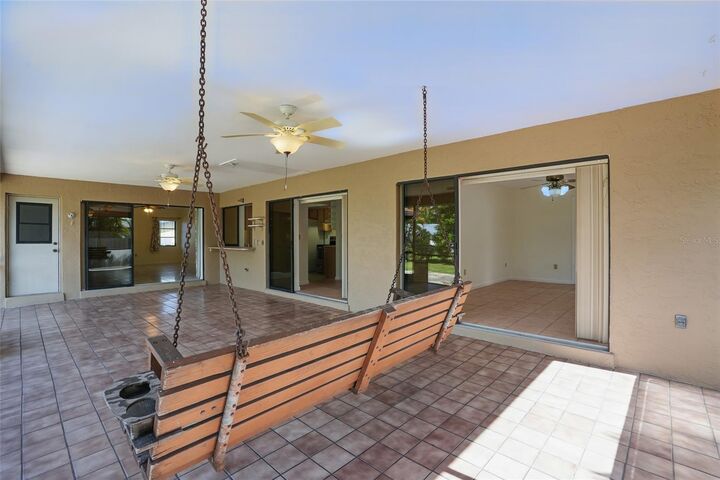 Property Photo:  268 SE 46th Terrace  FL 33904 