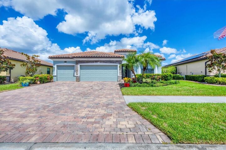 Property Photo:  20235 Granlago Drive  FL 34293 