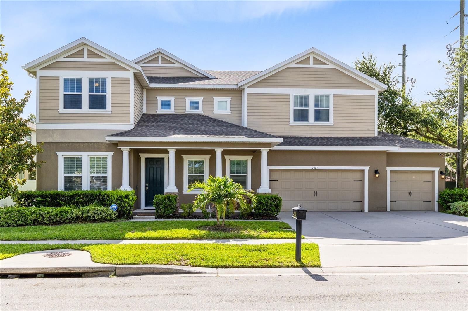 Property Photo:  2071 Remembrance Avenue  FL 34769 