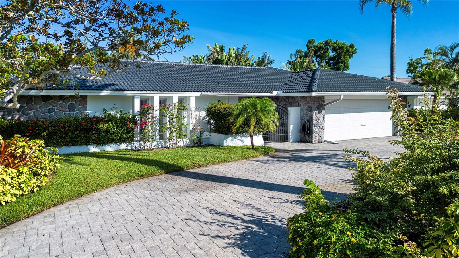 Property Photo:  483 Partridge Circle  FL 34236 