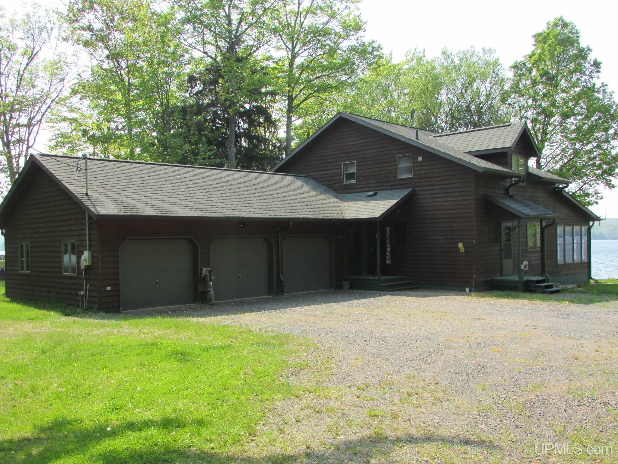 Property Photo: 20517 Park Road Road MI 49962