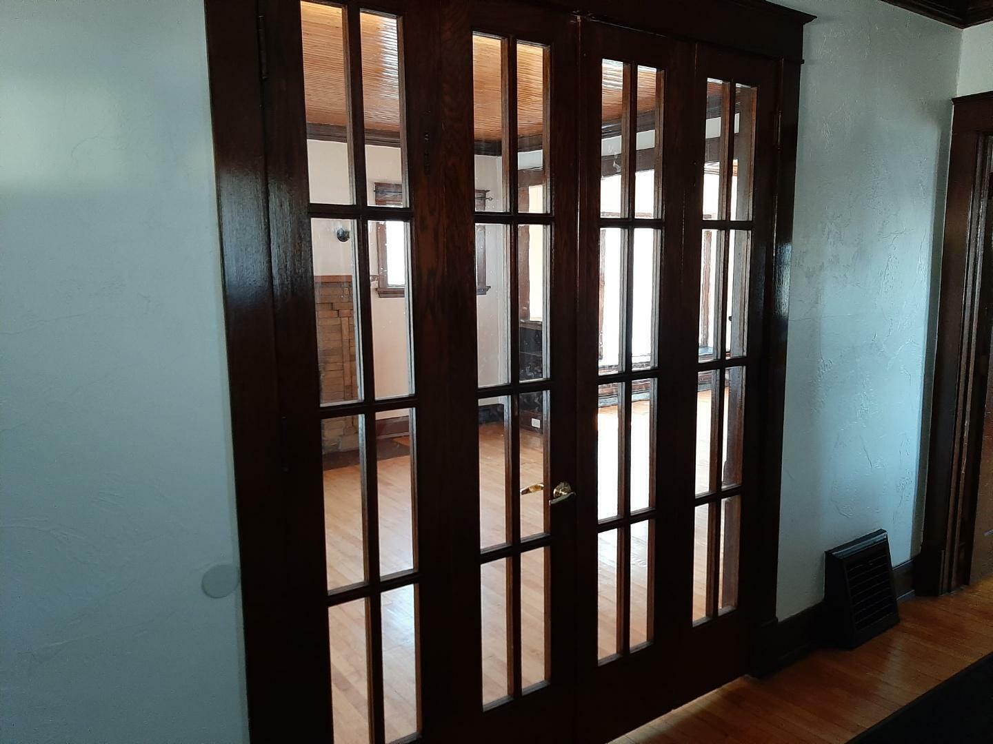 Property Photo: 616 N 14th St WI 53081