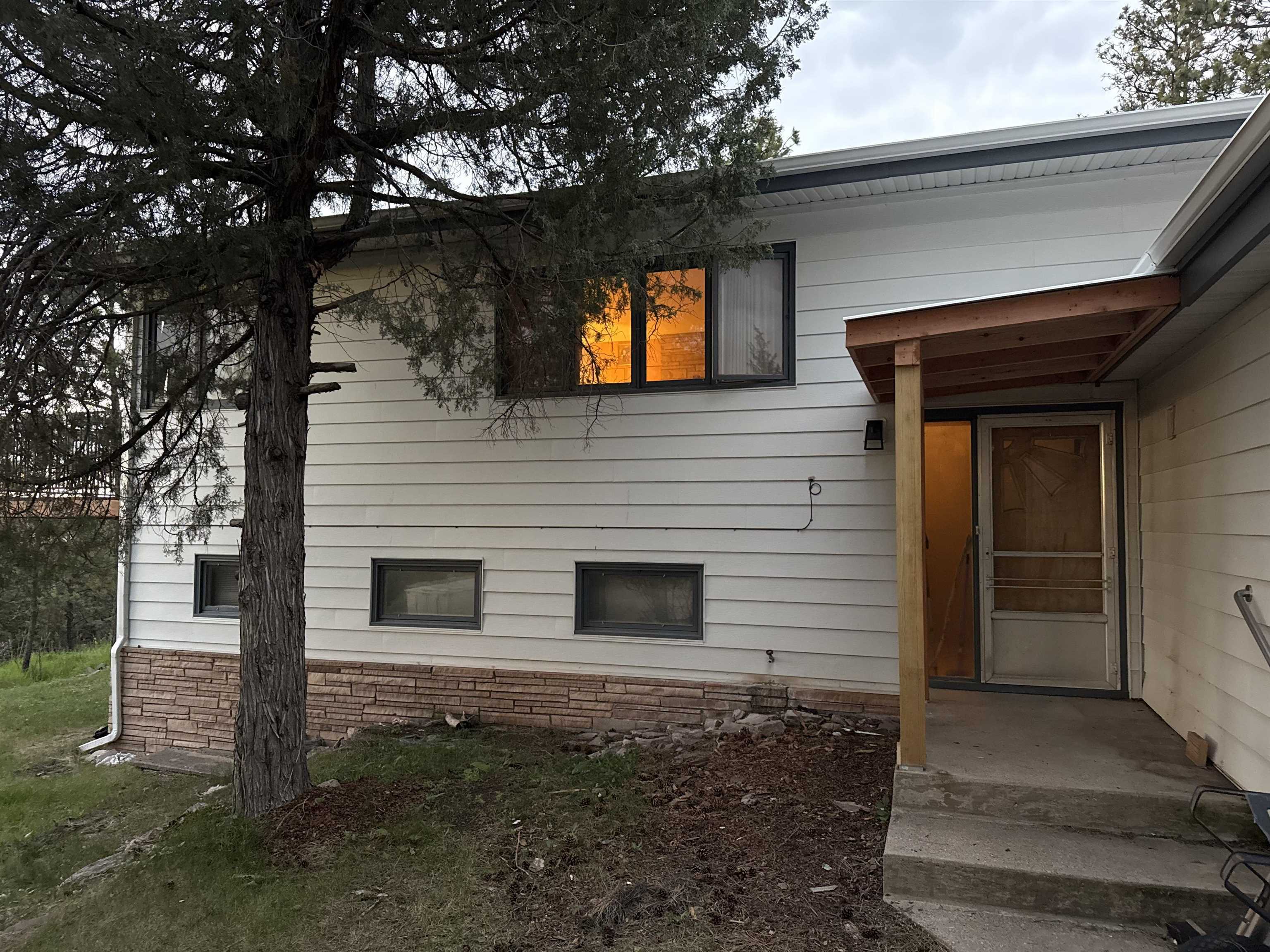 Property Photo: 5125 Pinedale Heights Drive SD 57702