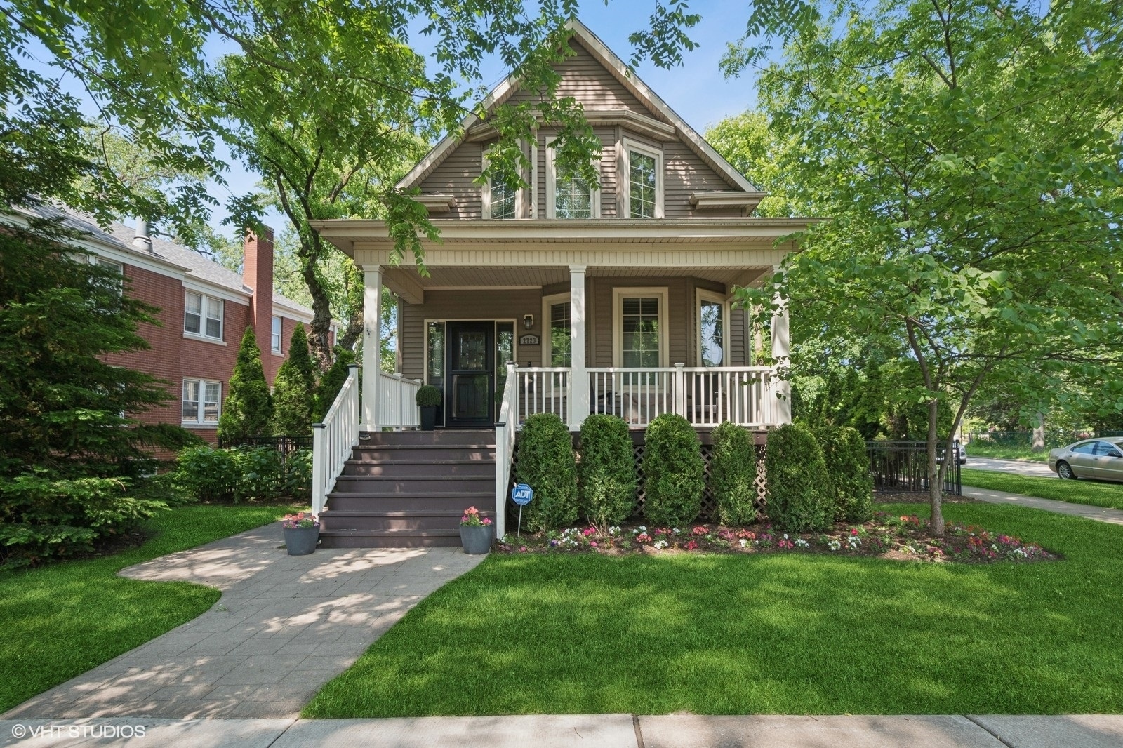 2723 Prairie Avenue  Evanston IL 60201 photo