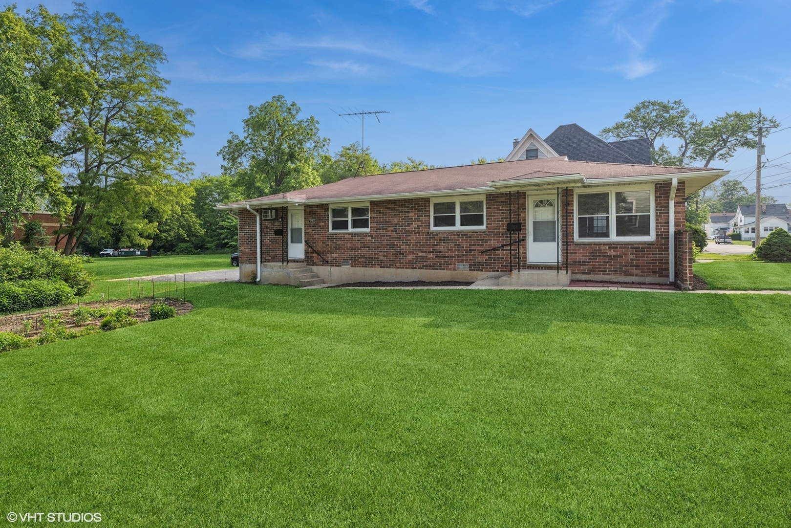 Property Photo: 317 Park Avenue IL 60002
