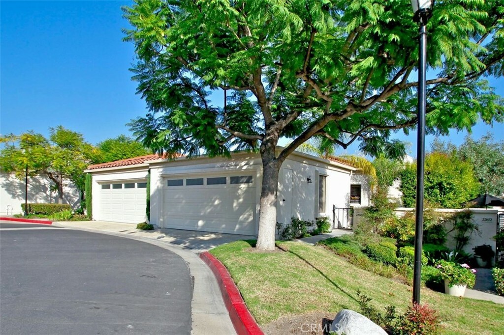 Property Photo: 22602 Galilea 22 CA 92692
