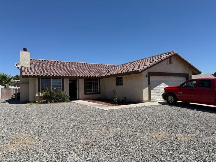 Property Photo: 27818 Hummingbird Lane CA 92342