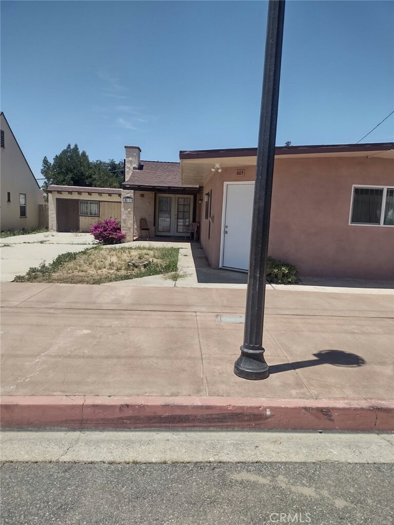 Property Photo: 665 Beaumont Avenue CA 92223