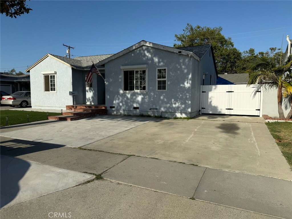 Property Photo:  14634 Flatbush Avenue  CA 90650 