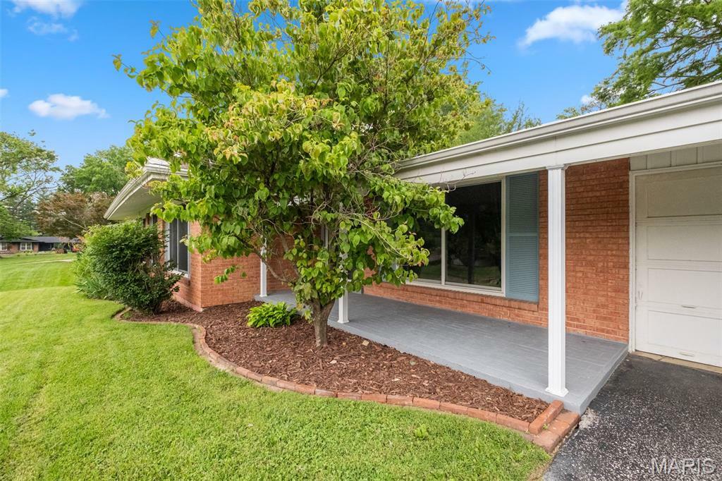 Property Photo: 12141 Land O Lakes Drive MO 63146