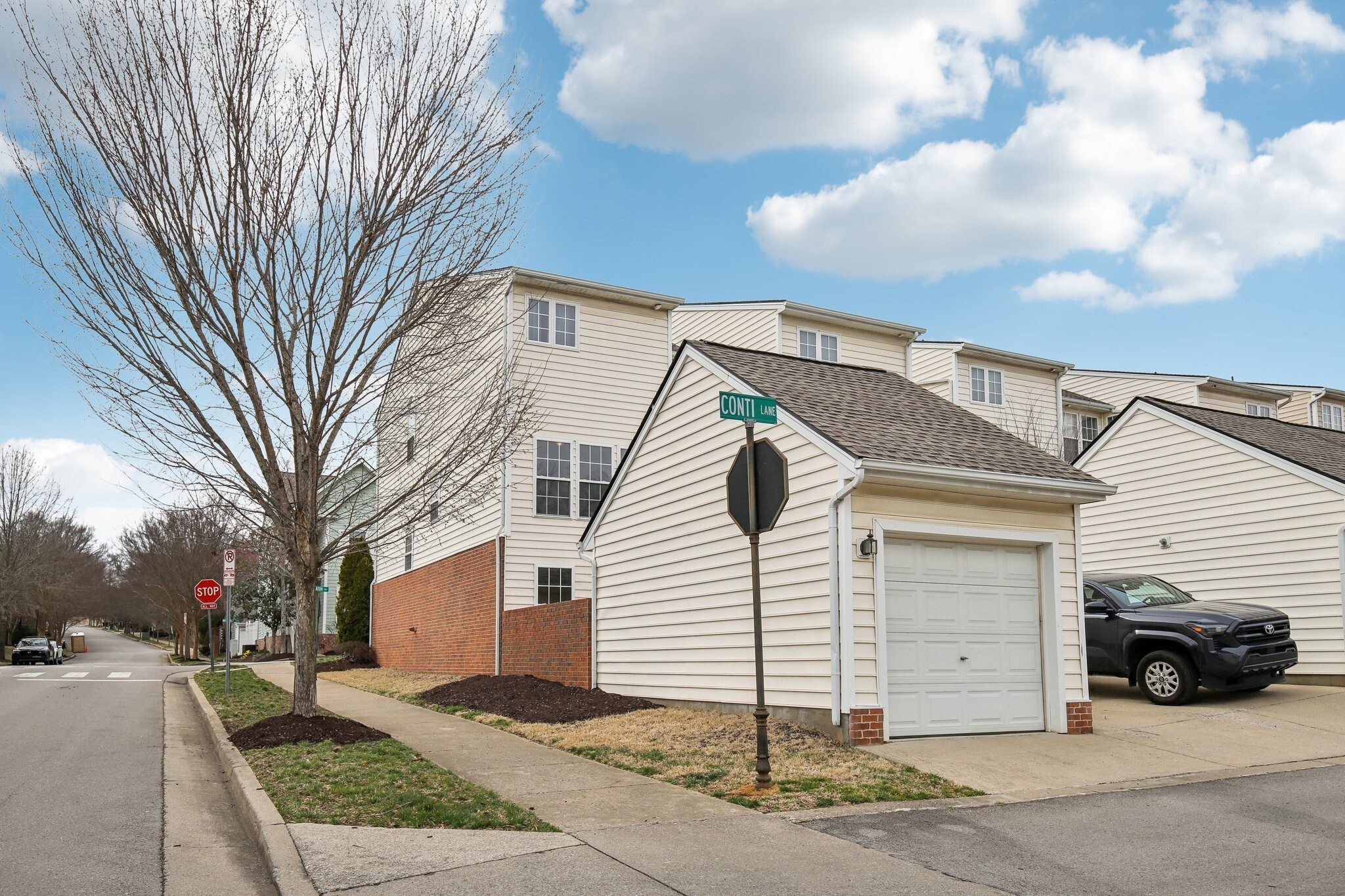 Property Photo:  7841 Heaton Way  TN 37211 