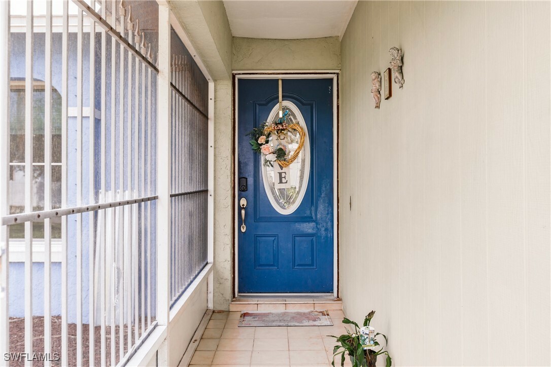 Property Photo: 1902 SE 15th Place FL 33990
