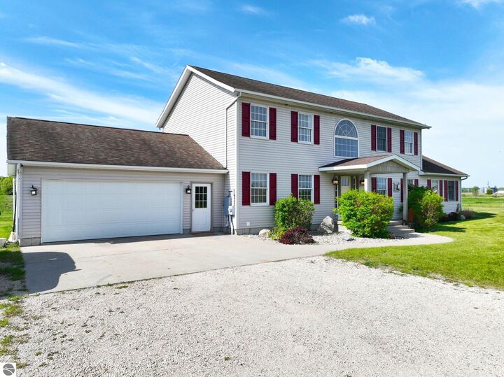 Property Photo: 4606 E Jordan Road MI 48858