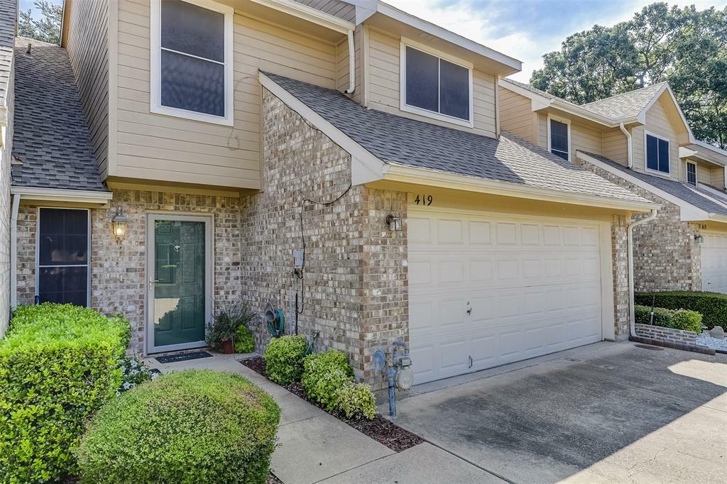 Photo de la propriété:  419 Oak Leaf Drive  TX 75137 