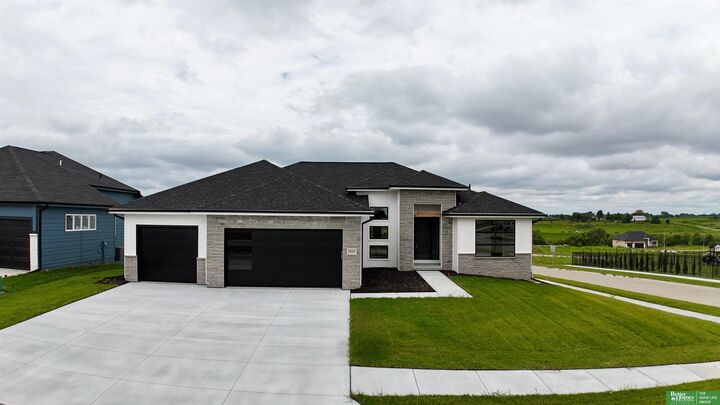 5620 N 212th Street  Elkhorn NE 68022 photo