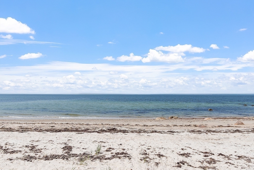 Property Photo:  50 Nemasket Rd  MA 02540 