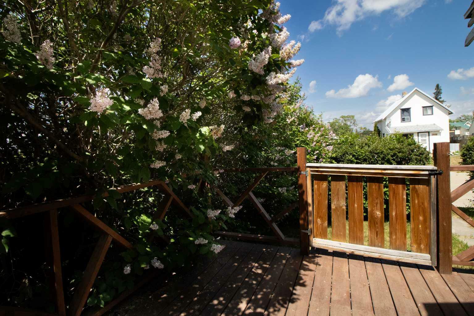 Property Photo: 2027 19 Avenue AB T0M 0K0