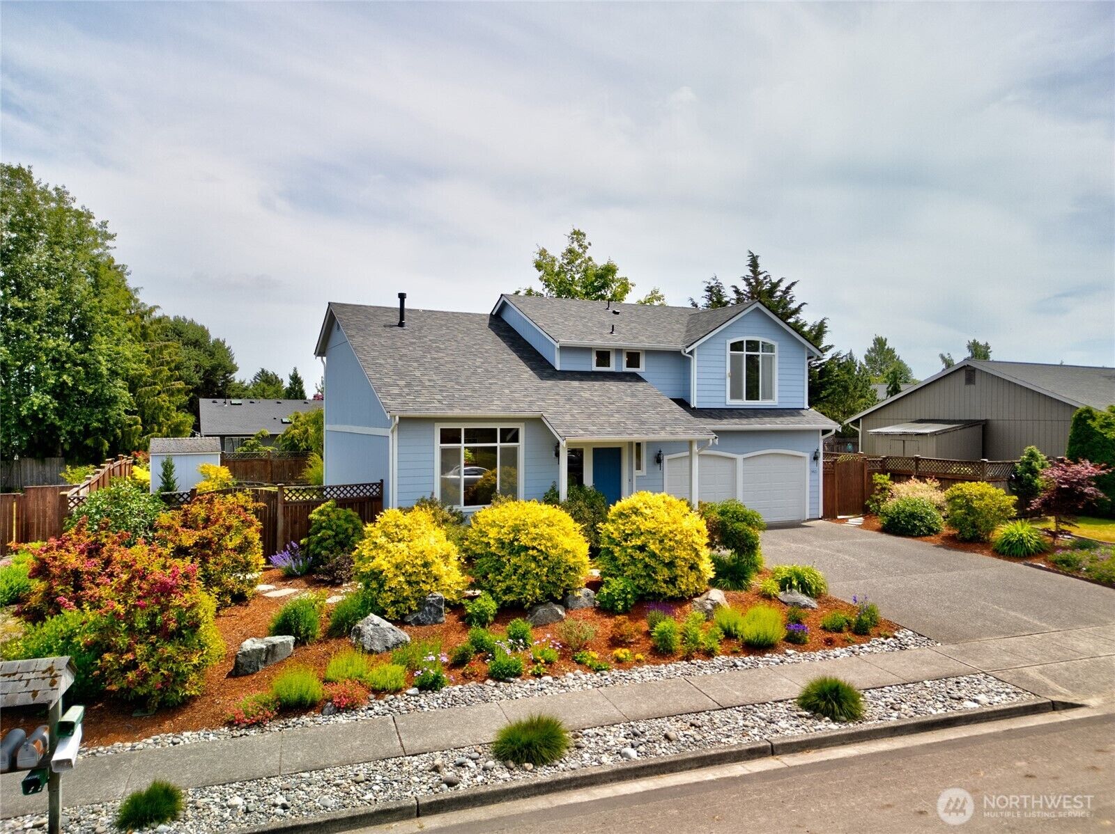 Property Photo:  3401  F Avenue  WA 98221 