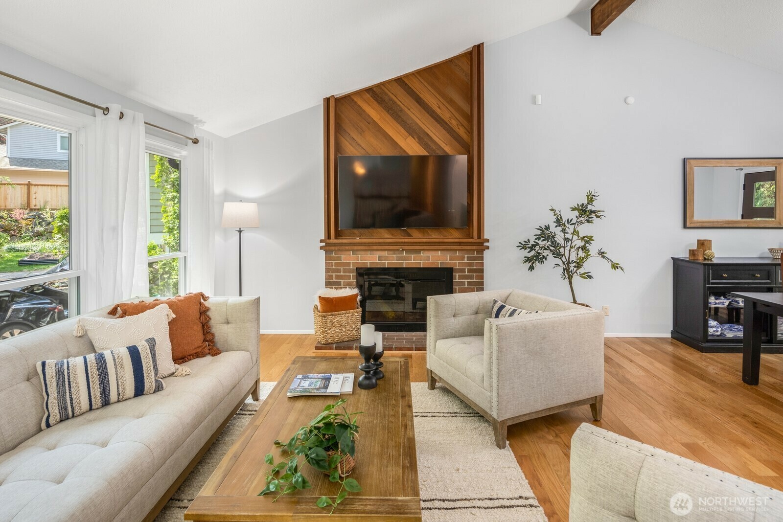 Property Photo: 11828 NE 103rd Place WA 98033