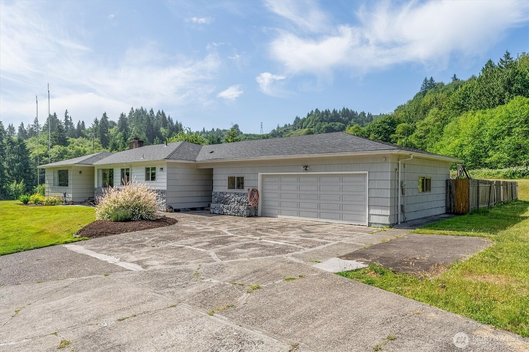 Property Photo: 841 Hazel Dell Road WA 98611
