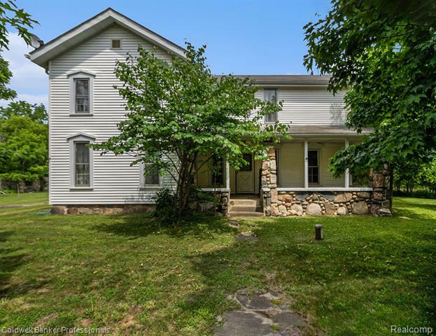 Property Photo: 2050 Tooley Road MI 48855
