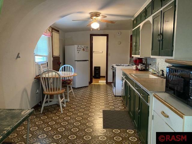 Property Photo:  313 Linden Street SE  MN 56085 