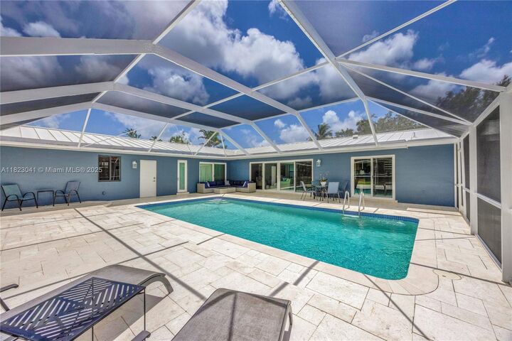 Property Photo: 8861 SW 85th St FL 33173