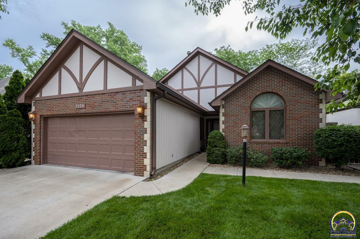 Property Photo: 2324 SW Brookhaven Ln KS 66614