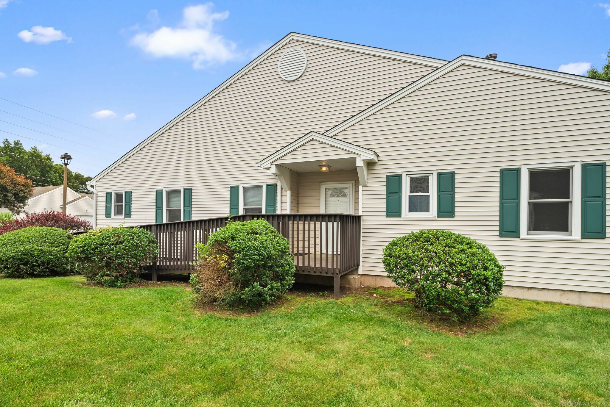 Property Photo:  671 Ledgeview Court 671  CT 06489 