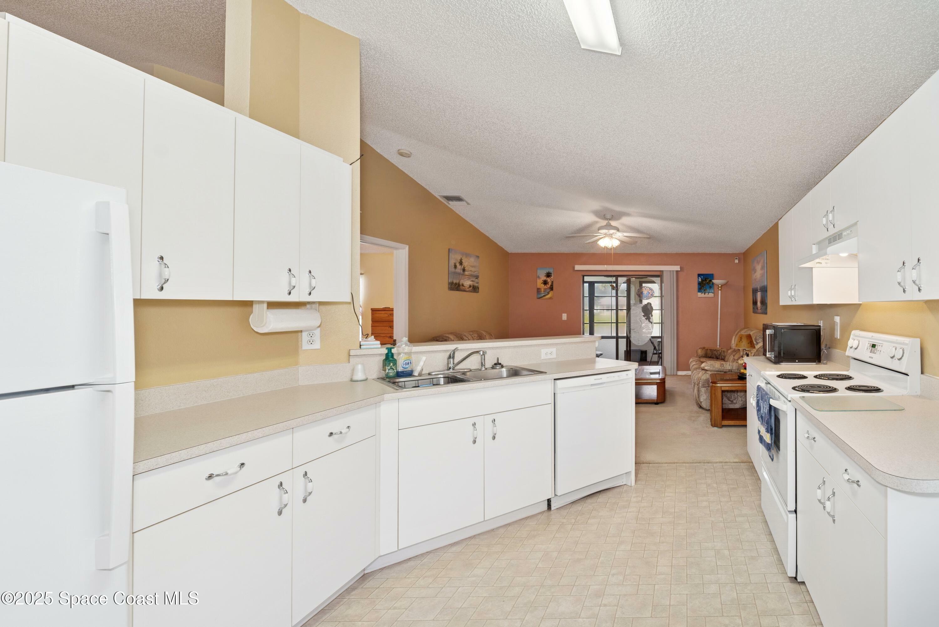 Property Photo: 4240 Swanna Drive FL 32901