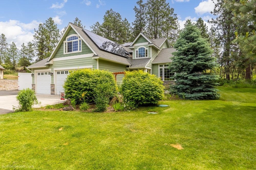 Property Photo: 1629 S Royal St WA 99224