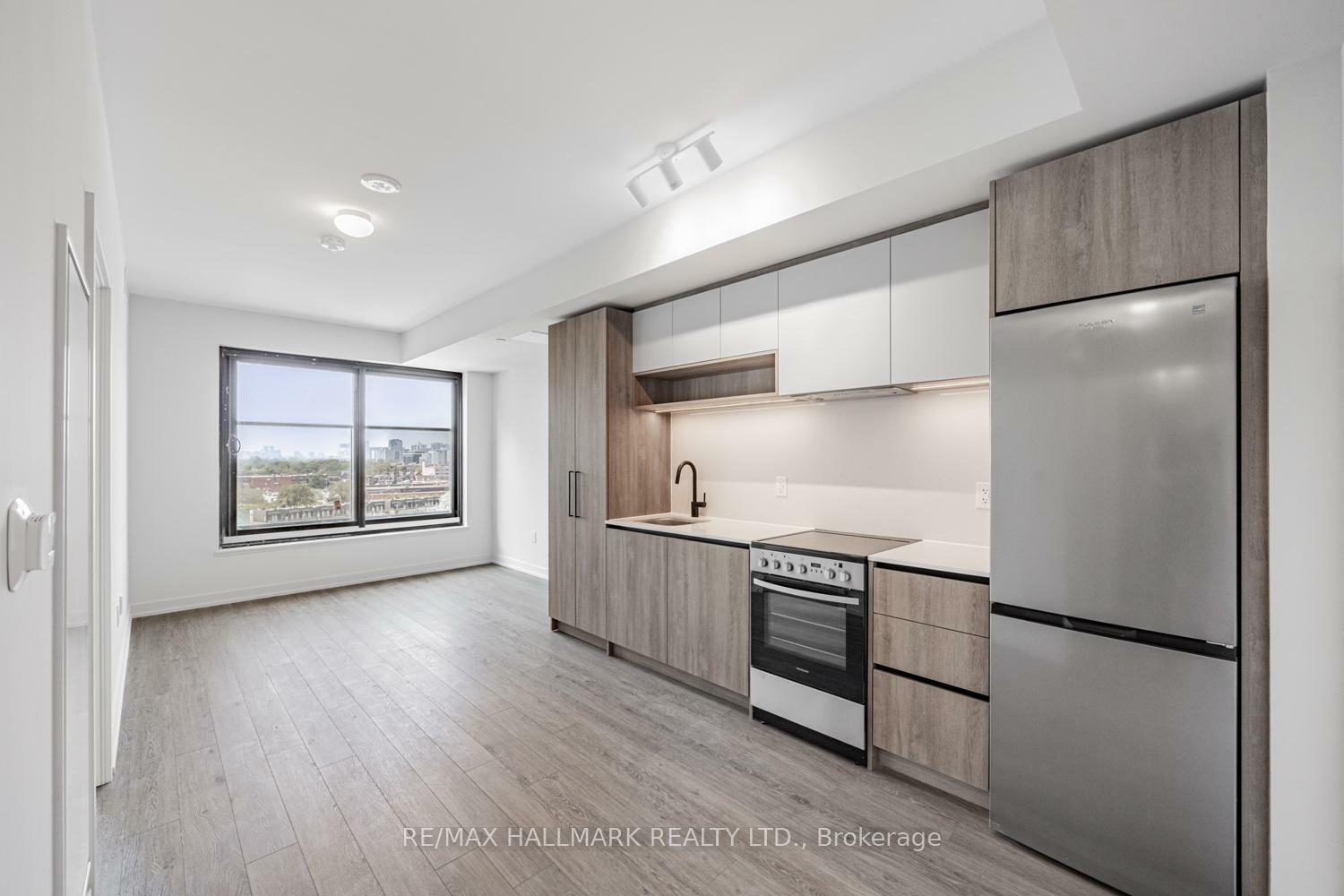 Property Photo: 181 Sterling Road 910 ON M6R 2B2