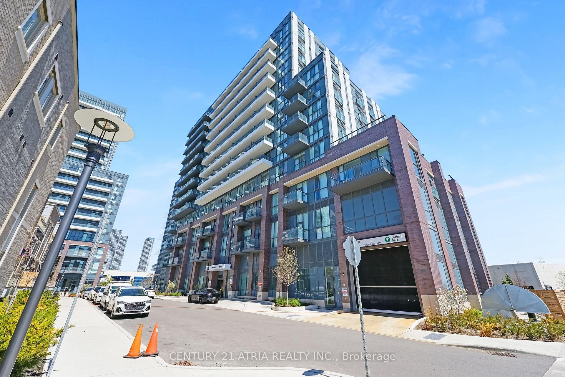 Property Photo: 60 Honeycrisp Crescent 819 ON L4K 0N5