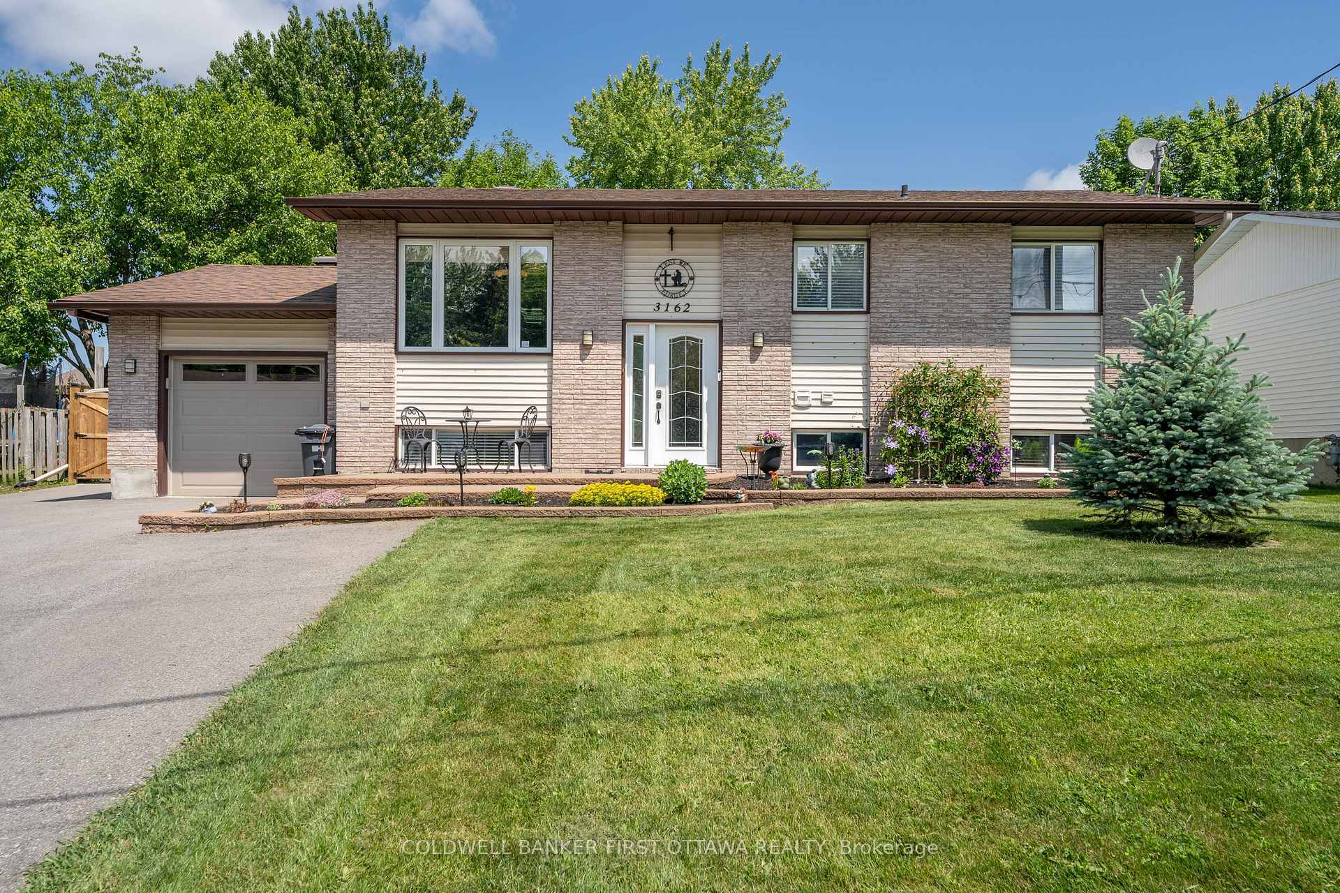 Photo de la propriété: 3162 Lemay Circle ON K4K 1A5