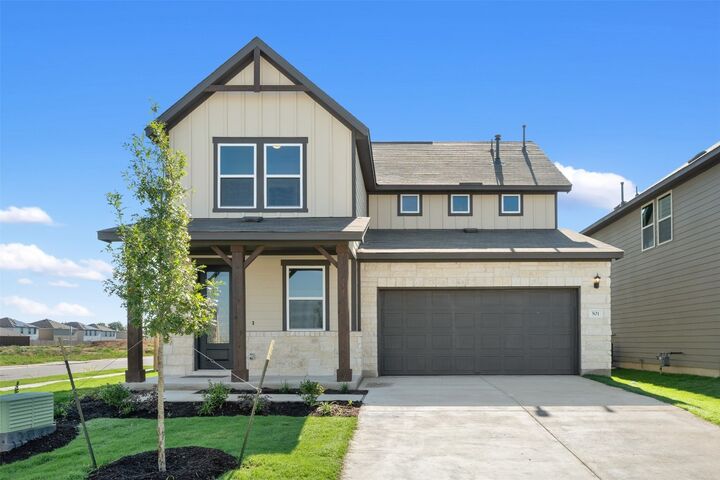 Property Photo:  301 Willow Heights Drive  TX 78634 