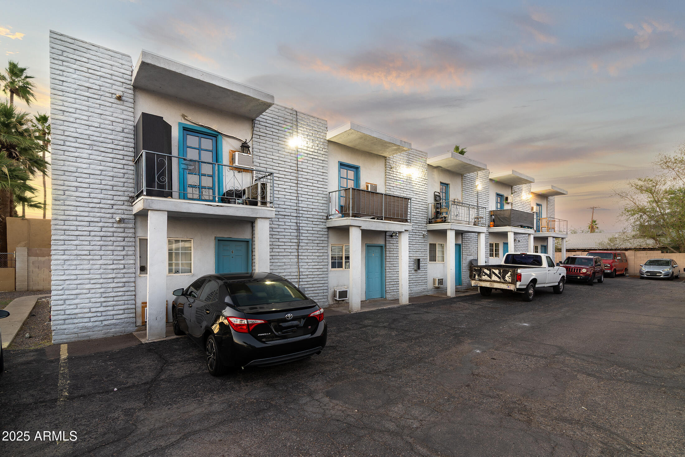 525-526 N 32nd Street 1-13  Phoenix AZ 85008 photo