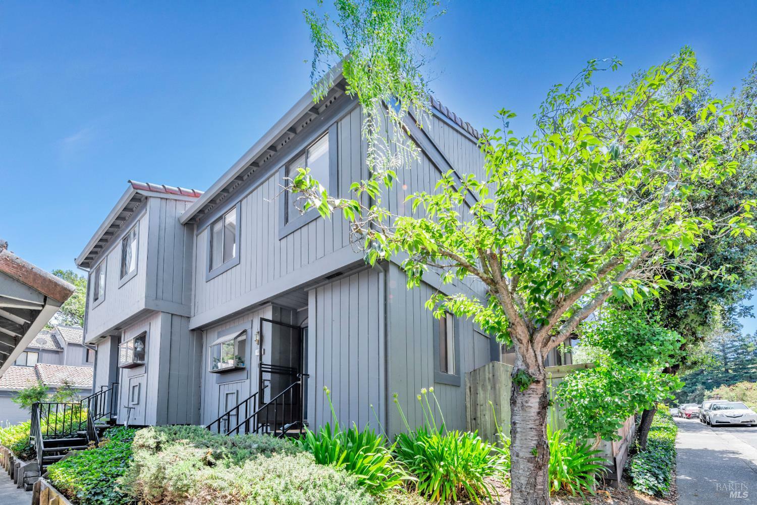 121 Aronia Lane  Novato CA 94945 photo