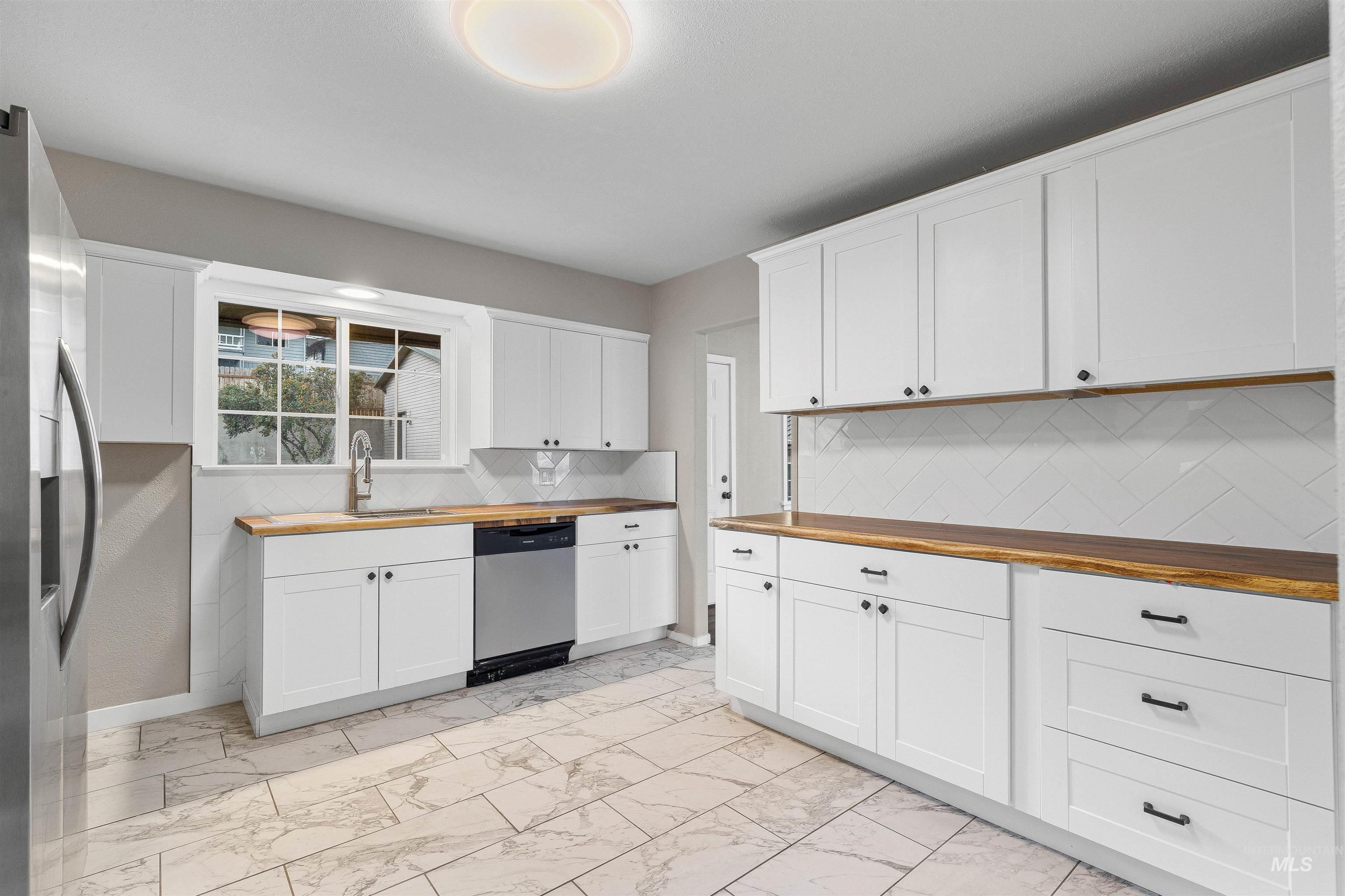 Property Photo: 630 18th Ave ID 83501